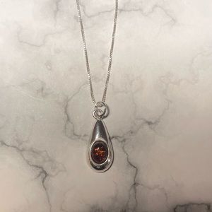 ❤️925 Silver and Amber pendant with 18” silver chain